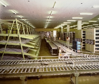 鶴原吉井㈱に納入した物流システム