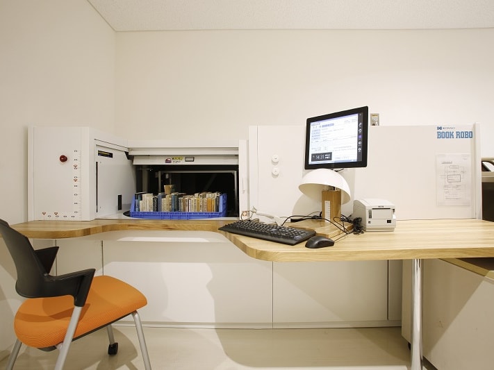 book delivery station