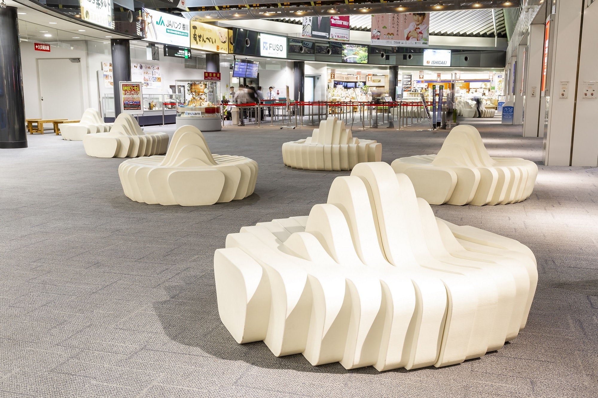 Sixinch sofa