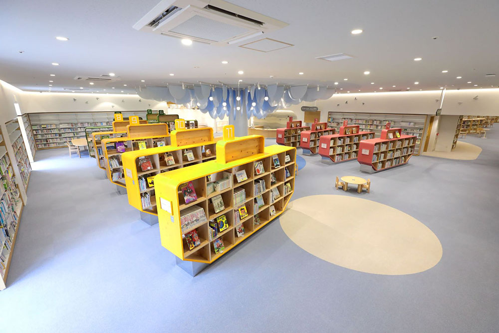 荒尾市立図書館, 児童図書室, 児童書架