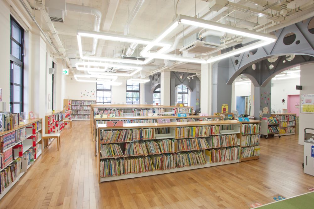 北九州市立戸畑図書館,木金ライブラ書架LMA