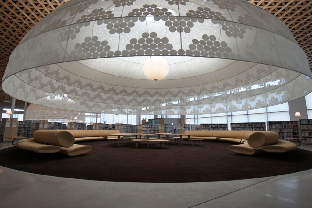 岐阜市立中央図書館(みんなの森ぎふメディアコスモス),グローブ