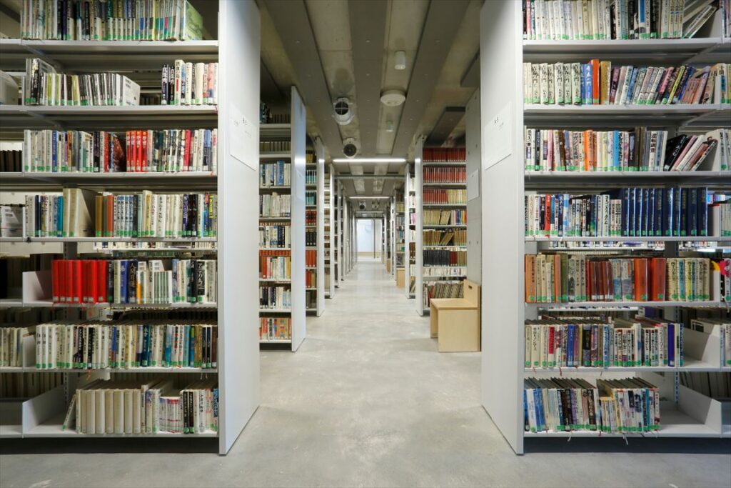 岐阜市立中央図書館(みんなの森ぎふメディアコスモス),ライブラ書架LSA