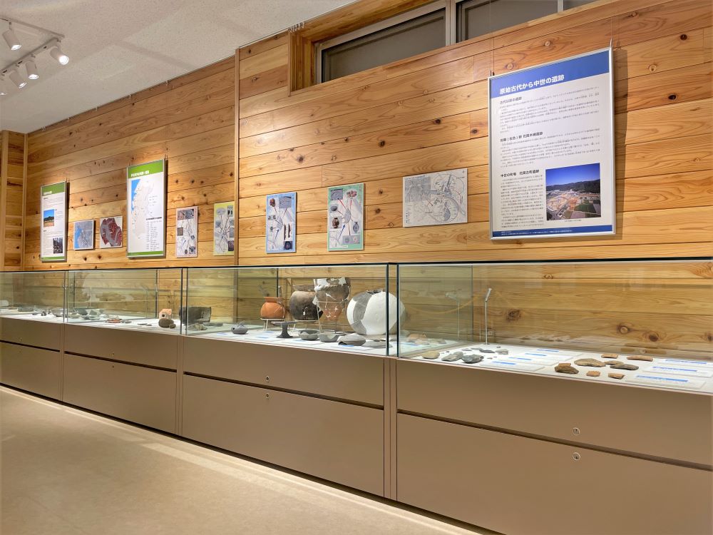 芦北町総合コミュニティセンター, 展示ケース