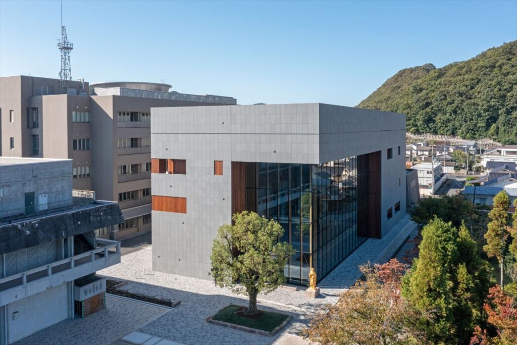 井原市立平櫛田中美術館,外観