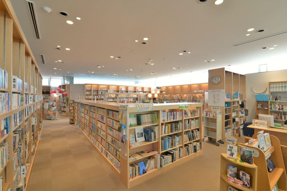 東広島市立安芸津図書館,中置書架,木製傾斜スライド棚