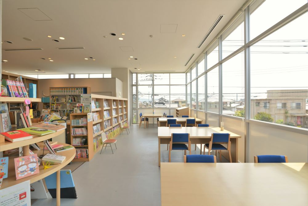 東広島市立安芸津図書館,閲覧机