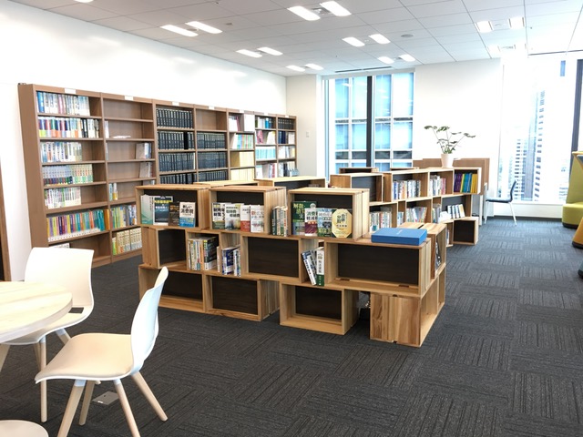 図書館書架・家具, つみ木ばこ