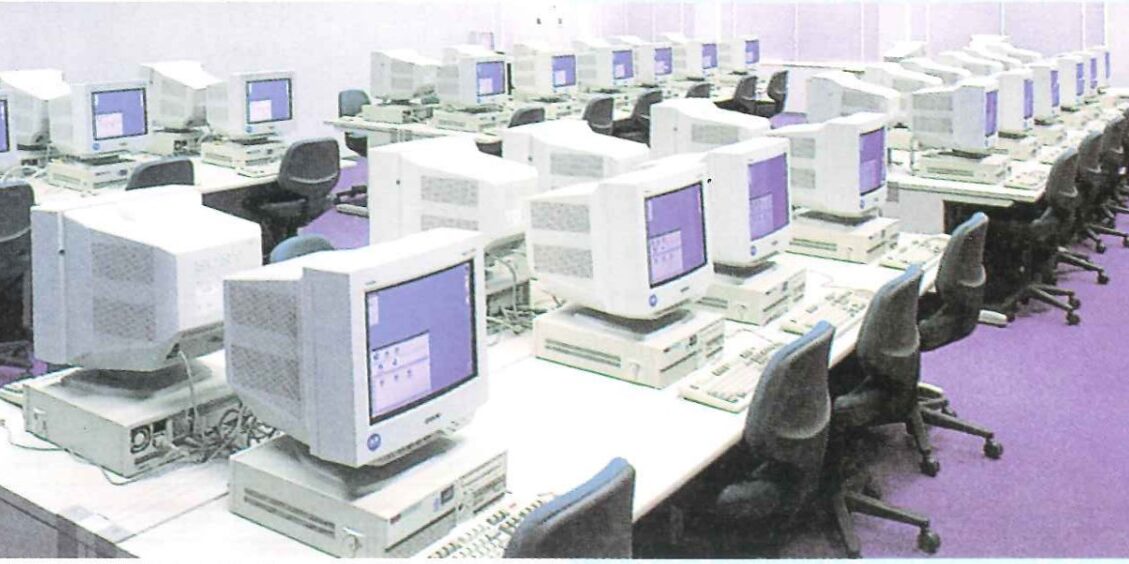 マルチメディアゾーン