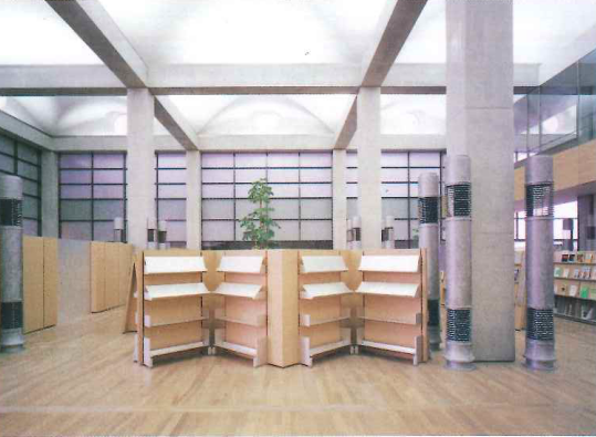 大分県立図書館　展示架(ウォール式)
