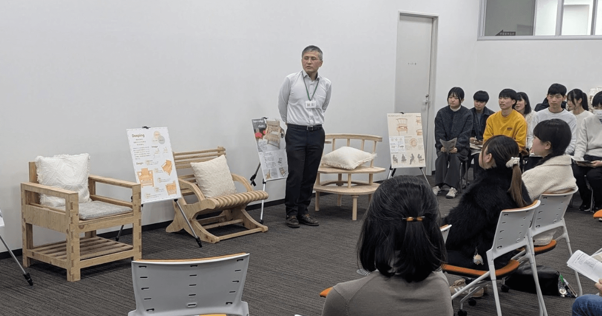 熊本高専×くまもと森都心プラザ図書館×金剛｜「読書のための椅子」講評