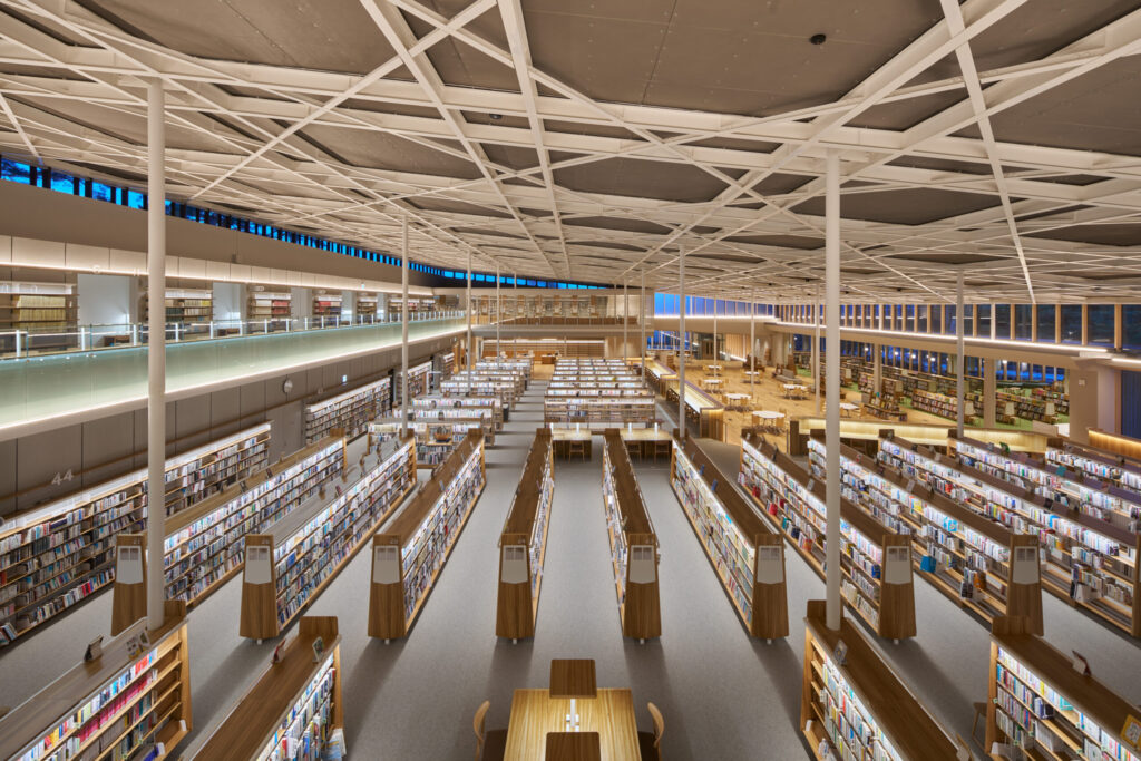 別府市立図書館,開架書架,別注書架,別注家具,図書館家具